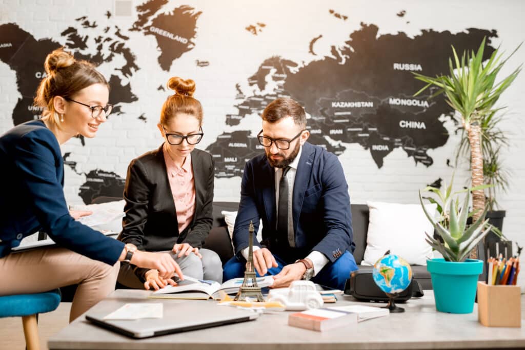international team for promoting relocation agencies